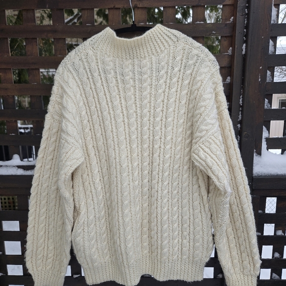 Vintage Handknit Sweater - Picture 8 of 10